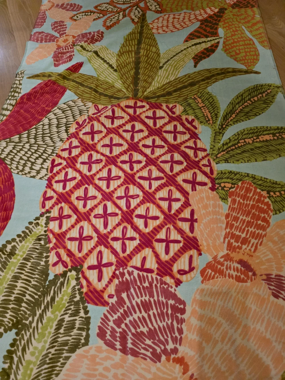 Spartina 449 Tropical Pineapple Beach Towel-NWT
